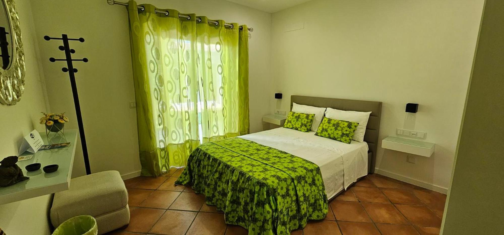 Lemon Tree Relaxing Guesthouse 拉哥斯 外观 照片